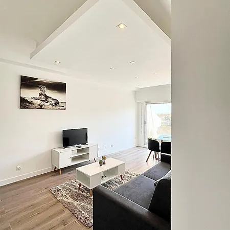 Vue 2 Pieces Tennis Piscine Plages Apartment