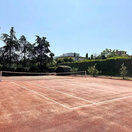Vue 2 Pieces Tennis Piscine Plages * Antibes